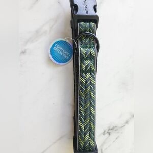 20 - 28 in XL green dog collar